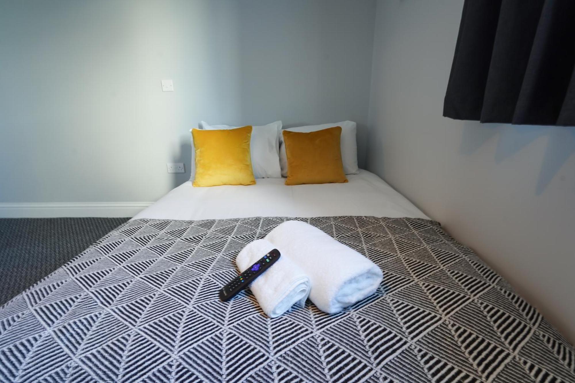 En-Suite Double Rooms, Smart Tv Comfy Style 래넬리 외부 사진