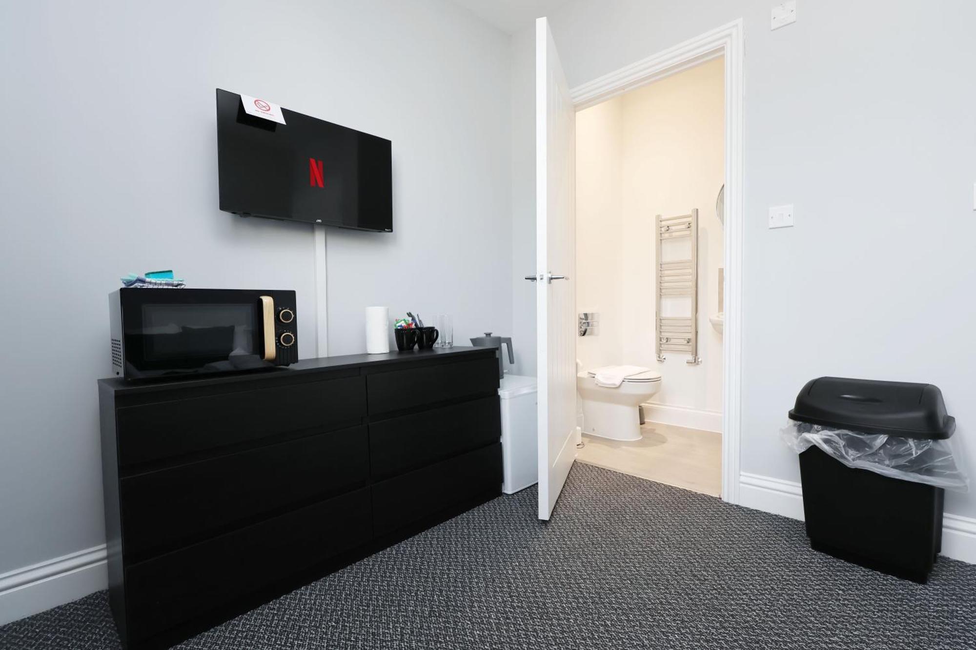 En-Suite Double Rooms, Smart Tv Comfy Style 래넬리 외부 사진