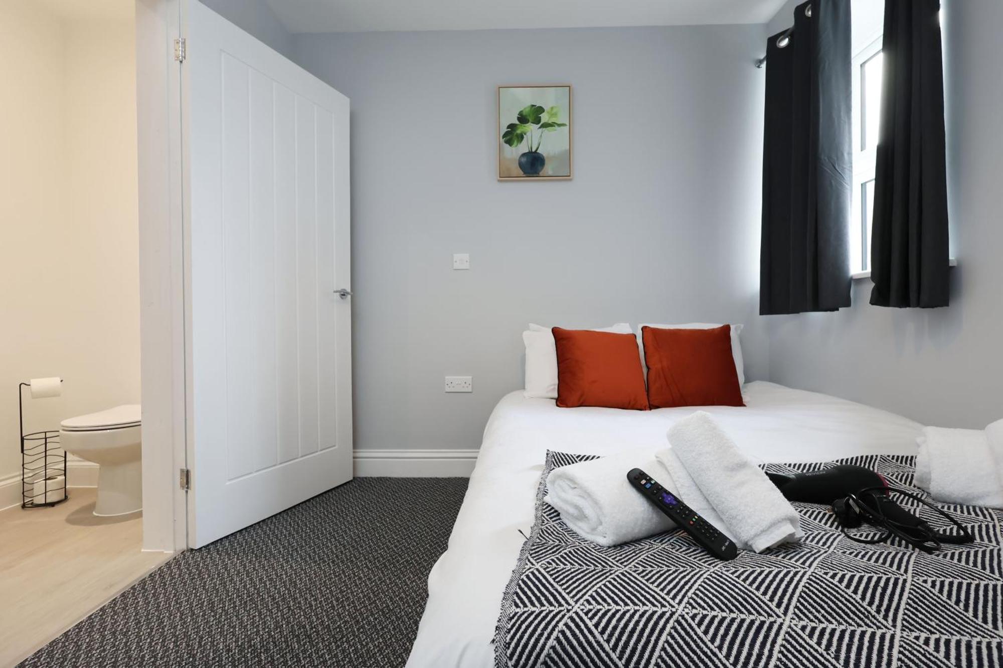 En-Suite Double Rooms, Smart Tv Comfy Style 래넬리 외부 사진