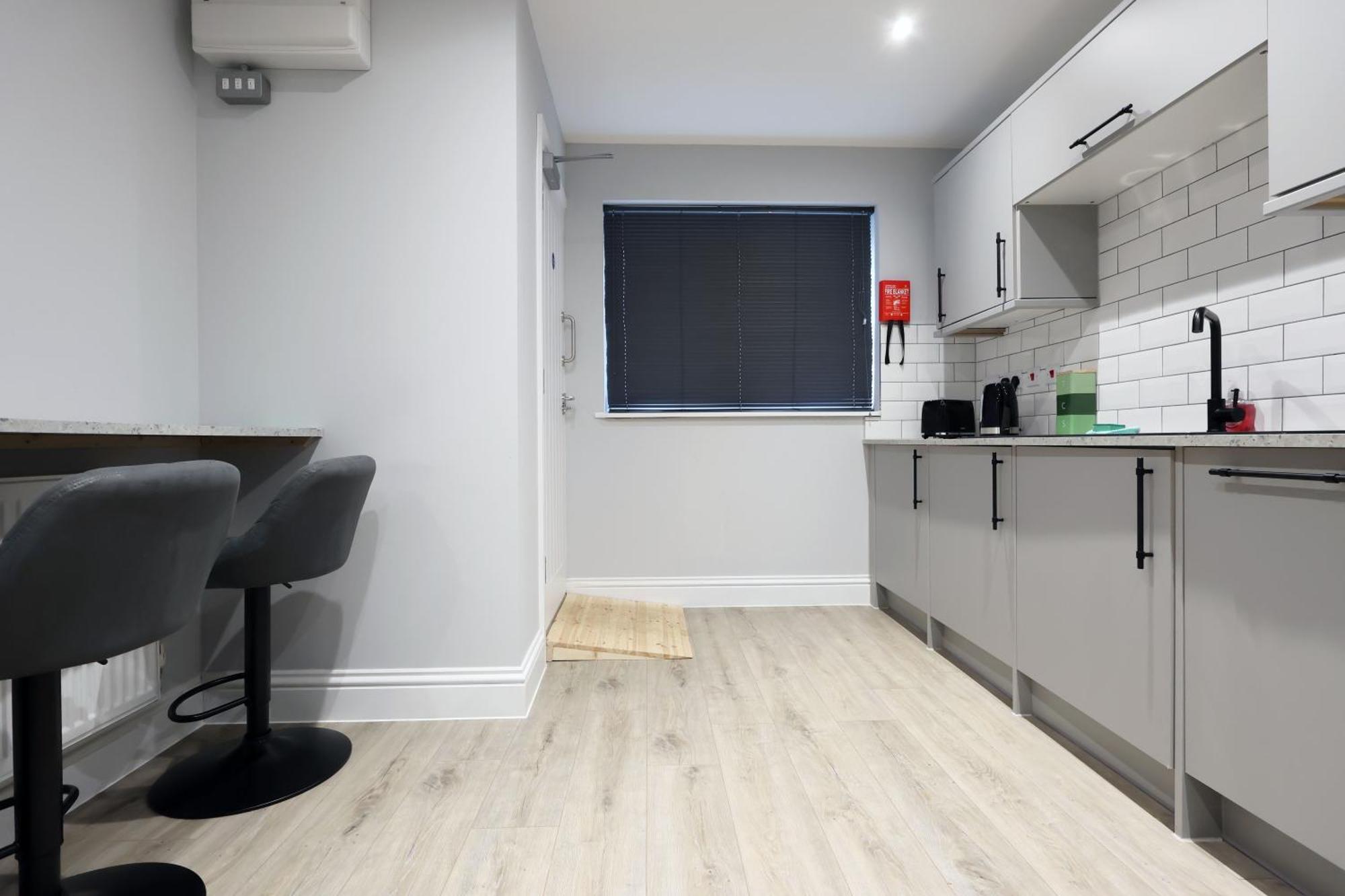En-Suite Double Rooms, Smart Tv Comfy Style 래넬리 외부 사진