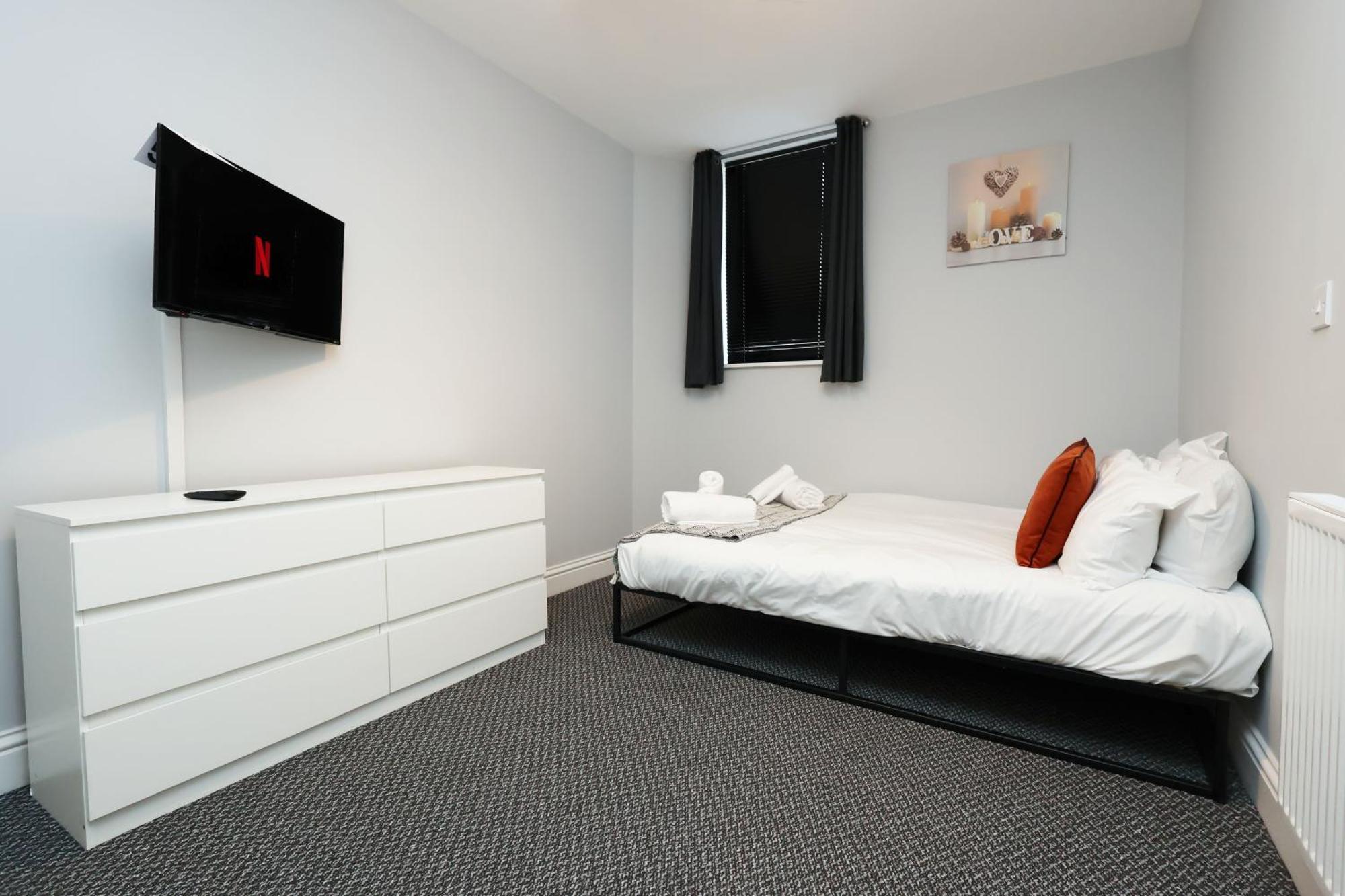 En-Suite Double Rooms, Smart Tv Comfy Style 래넬리 외부 사진