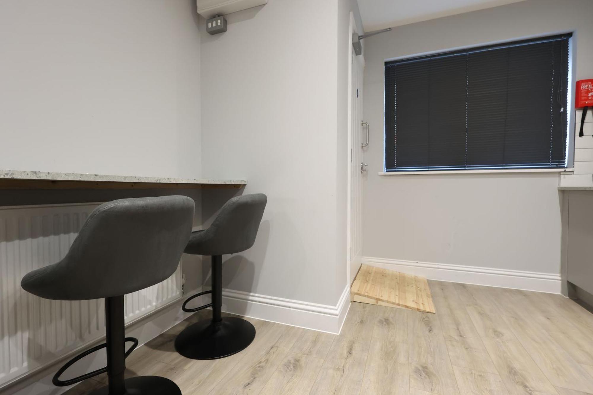 En-Suite Double Rooms, Smart Tv Comfy Style 래넬리 외부 사진
