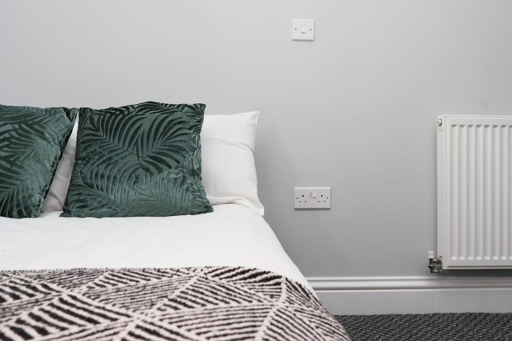 En-Suite Double Rooms, Smart Tv Comfy Style 래넬리 외부 사진